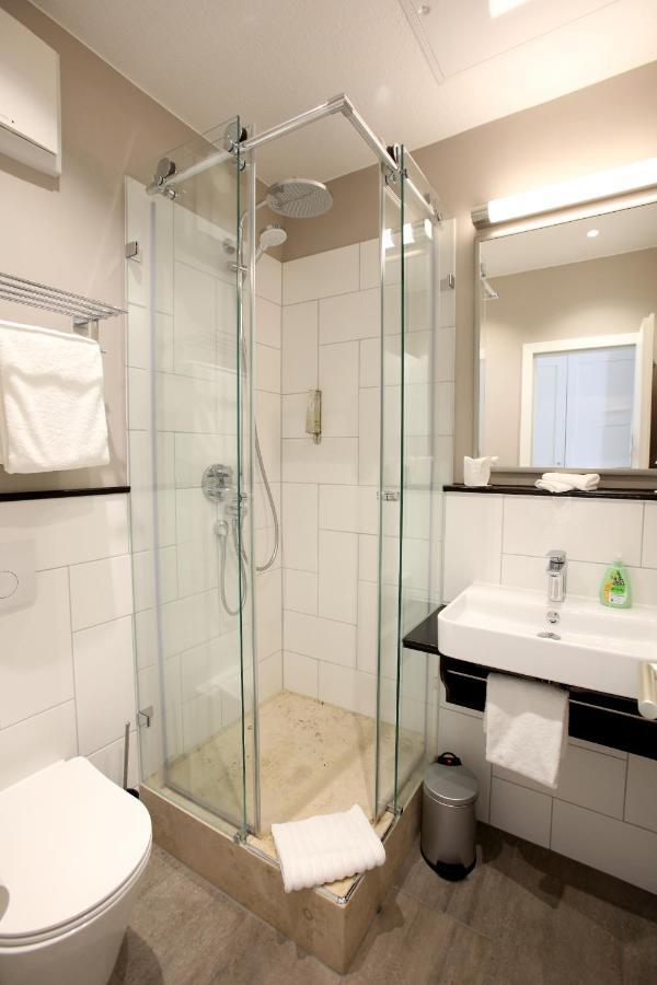 Jugendstilhotel Trifels 안에일러 앰 트리펠스 외부 사진