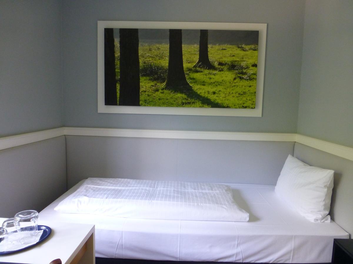 Jugendstilhotel Trifels 안에일러 앰 트리펠스 외부 사진